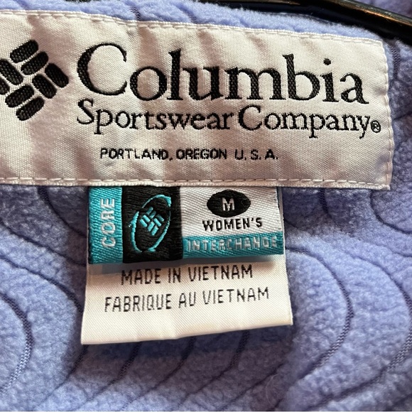 Columbia Lavender Women’s Jacket. Liner is a soft fleece. - Picture 7 of 7